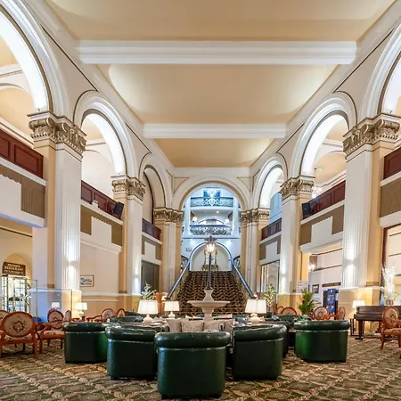 The Grand Hotell