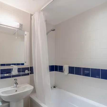 Hotel The Grand 3*